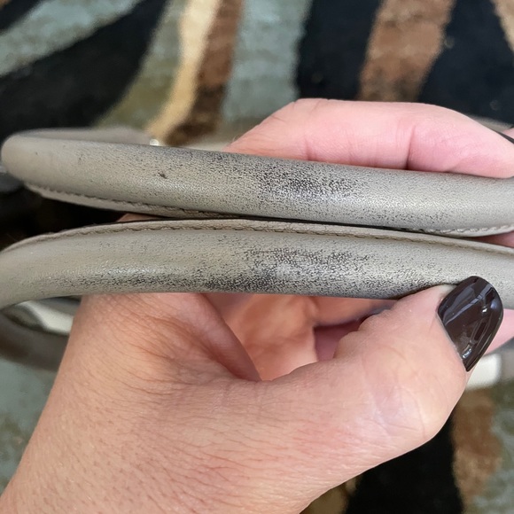 Michael Kors East West Hamilton Bag - Picture 11 of 11